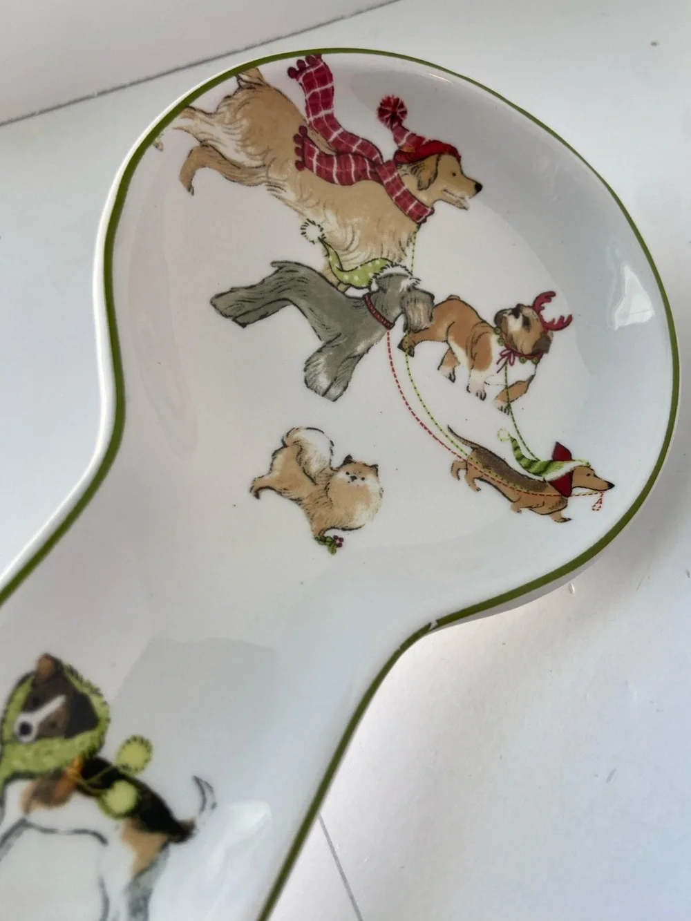 Pier 1 Imports Park Avenue Puppies Ceramic Spoon Rest Christmas Holiday Dogs EUC